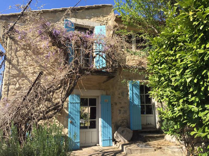 Maison de village avec jardin et terrasse à vendre à Menerbes