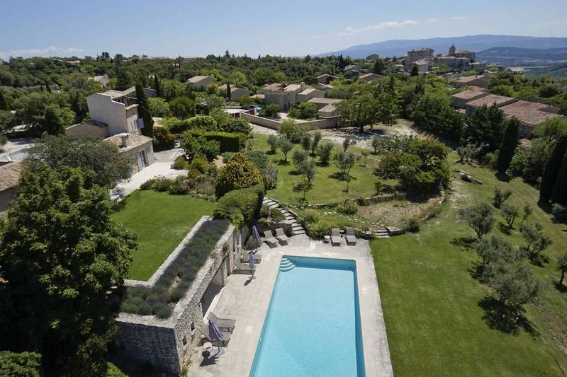 Luxury property for sale in Gordes with panoramic view