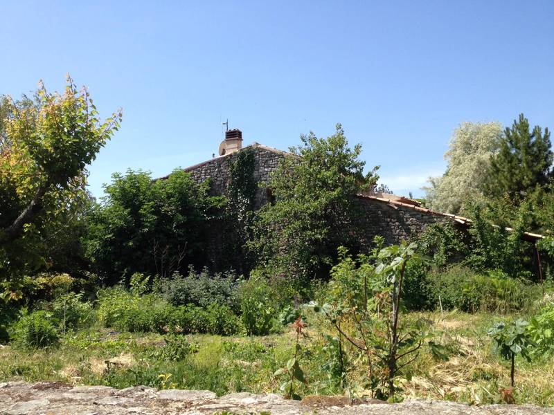Maison en vente dans le Luberon avec son jardin potager