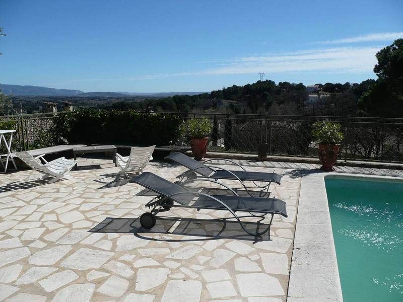 Villa avec vue panoramique à vendre près d'Avignon