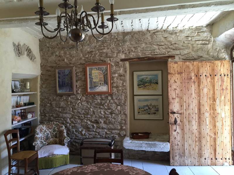 Maison de village pleine de charme à vendre à Cabrières d'Avignon