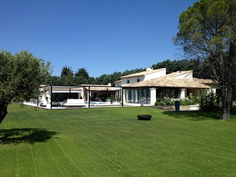 Villa moderne à vendre avec vue sur le Luberon