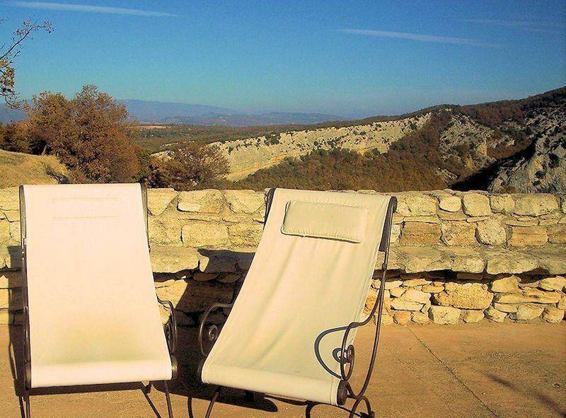 Vue panoramique dans cette propriété à vendre en Provence Luberon