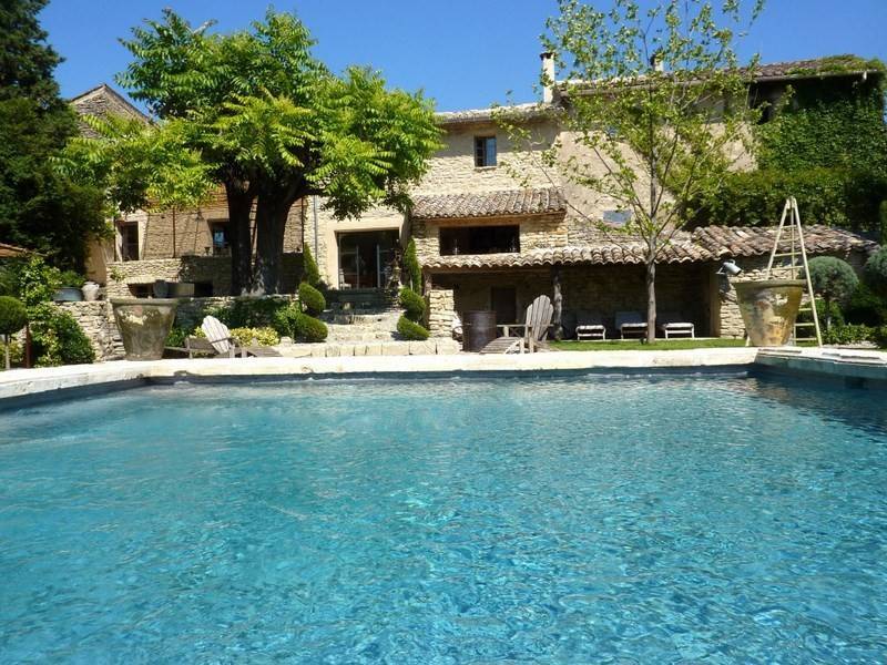 Demeure de Village à vendre à Cabrières d'Avignon avec jardin et piscine