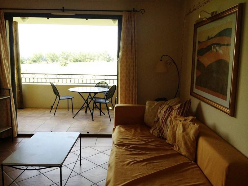 Appartement vendu meublé sur le golf Provence Country