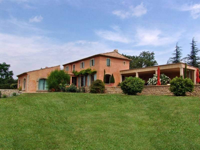 Maison Contemporaine  à vendre à Lacoste avec une vue panoramique sur le village de Bonnieux