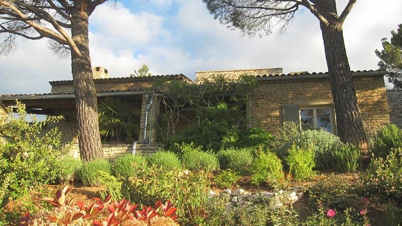 Maison Contemporaine à vendre à Murs près de Gordes avec une vue panoramique
