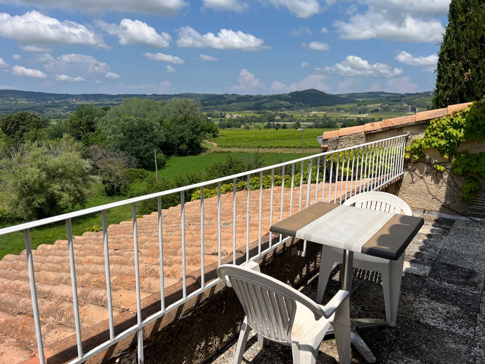 Propriété à vendre à Mirabel aux Baronnies avec une vue panoramique