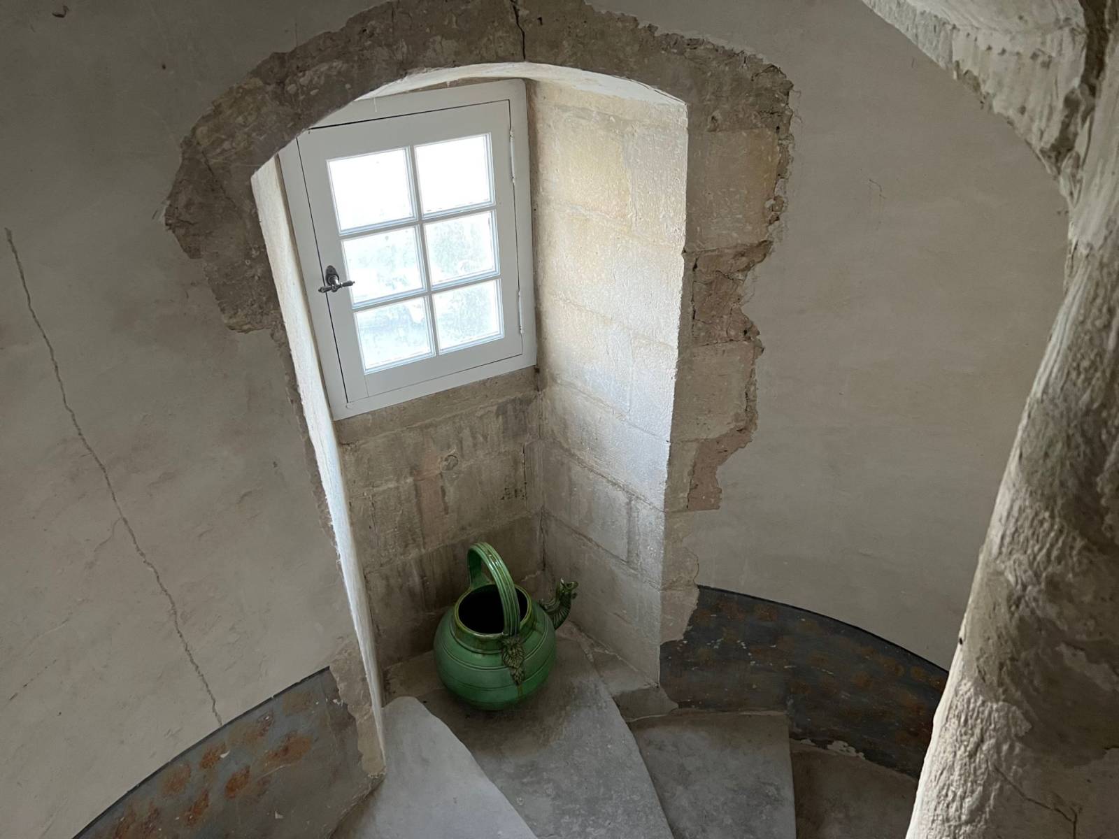 menerbes historic estate