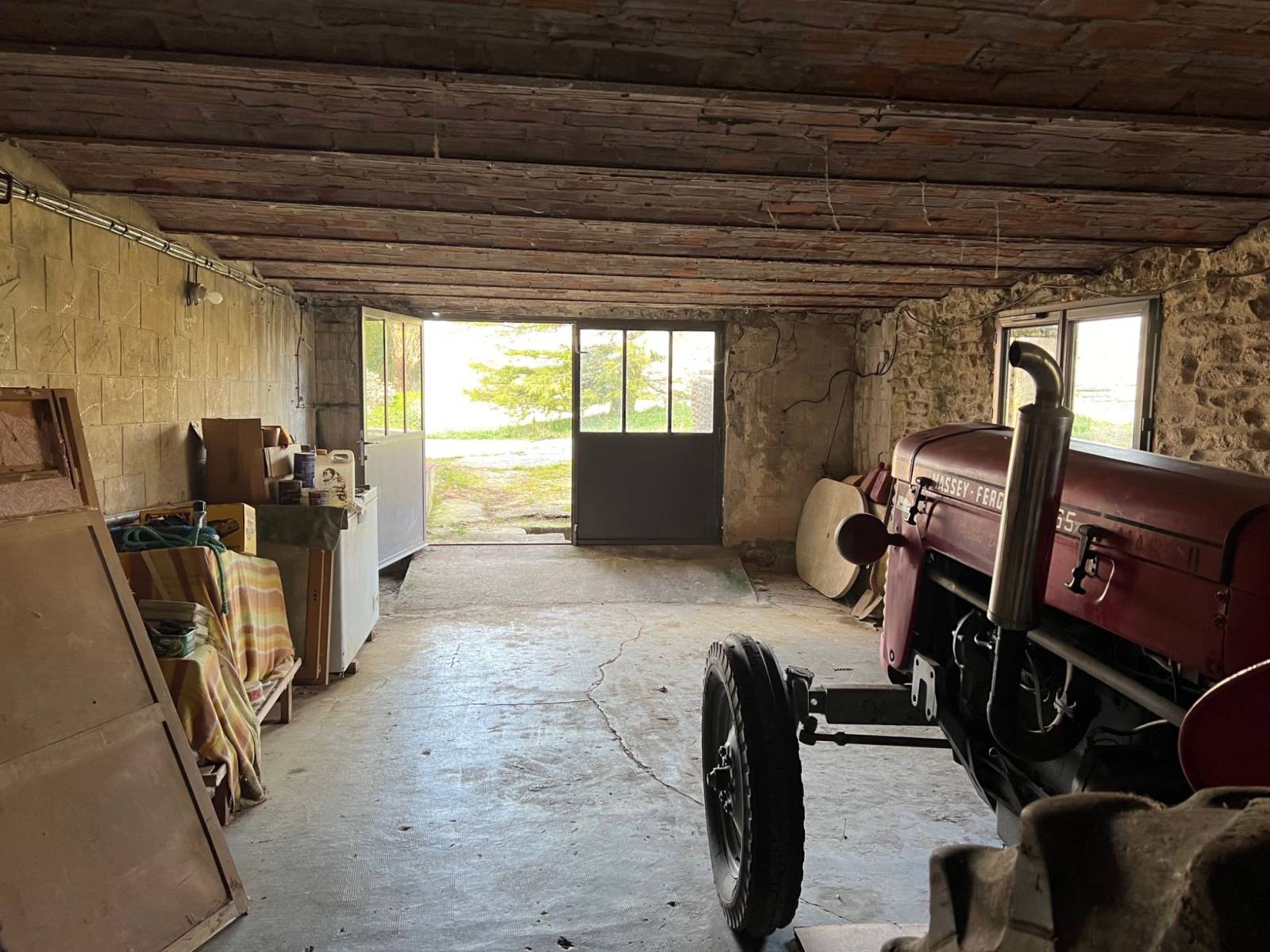 mas ancien ménerbes