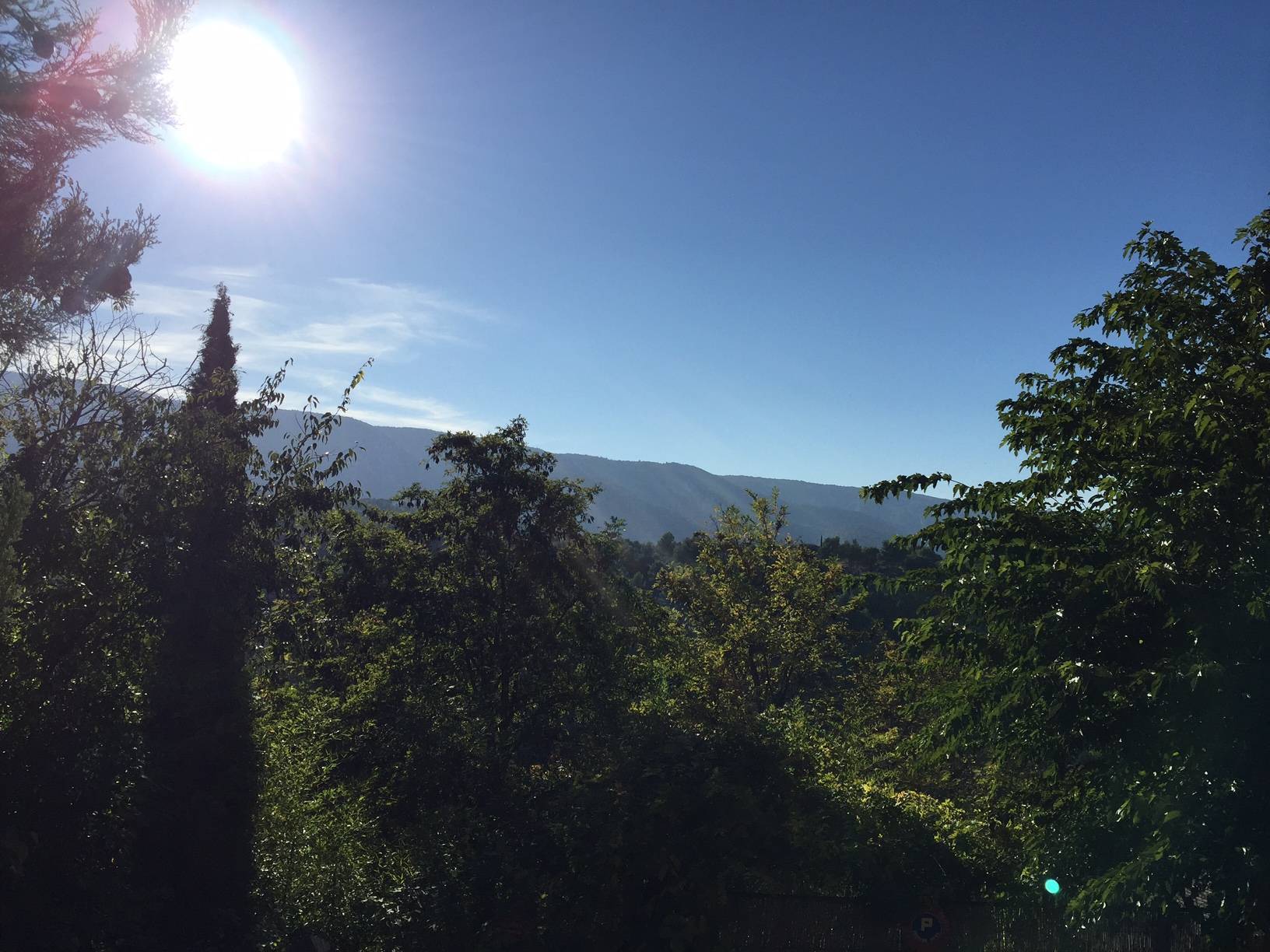 maison à vendre à menerbes avec une belle vue
