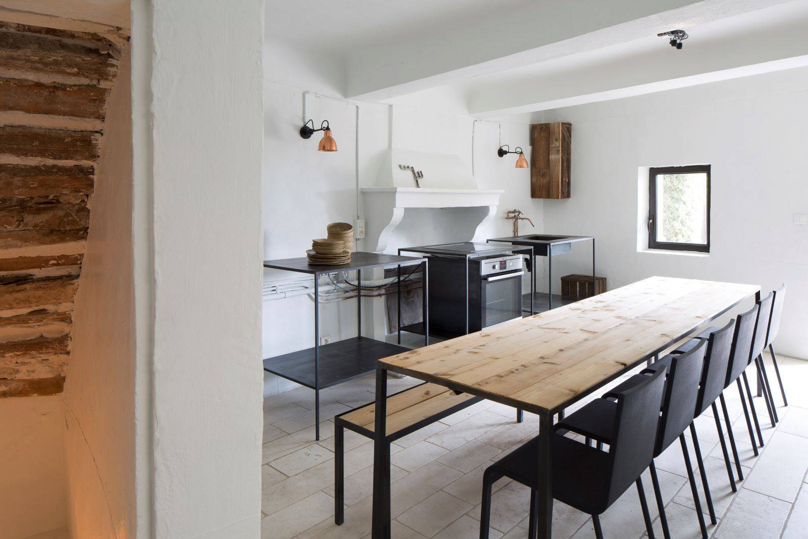 Gordes maison à vendre avec de beaux espaces et une décoration contemporaine