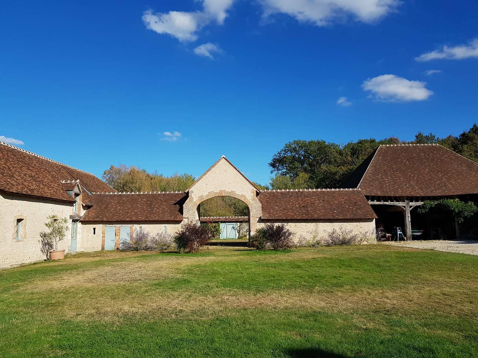 Ferme restaurée à vendre en Sologne