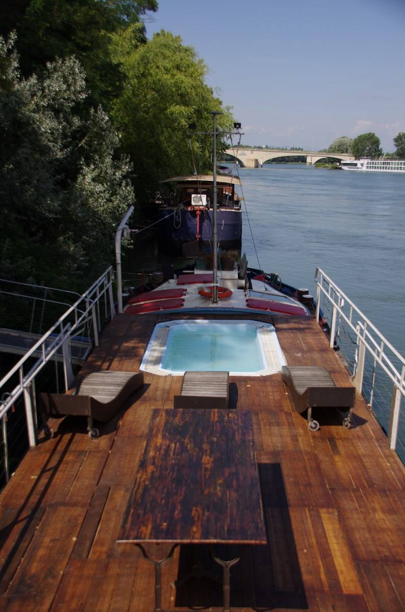 Vente d'une péniche en Avignon