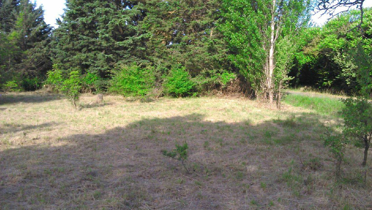 Terrain constructible à vendre à Gordes avec une vue panoramique