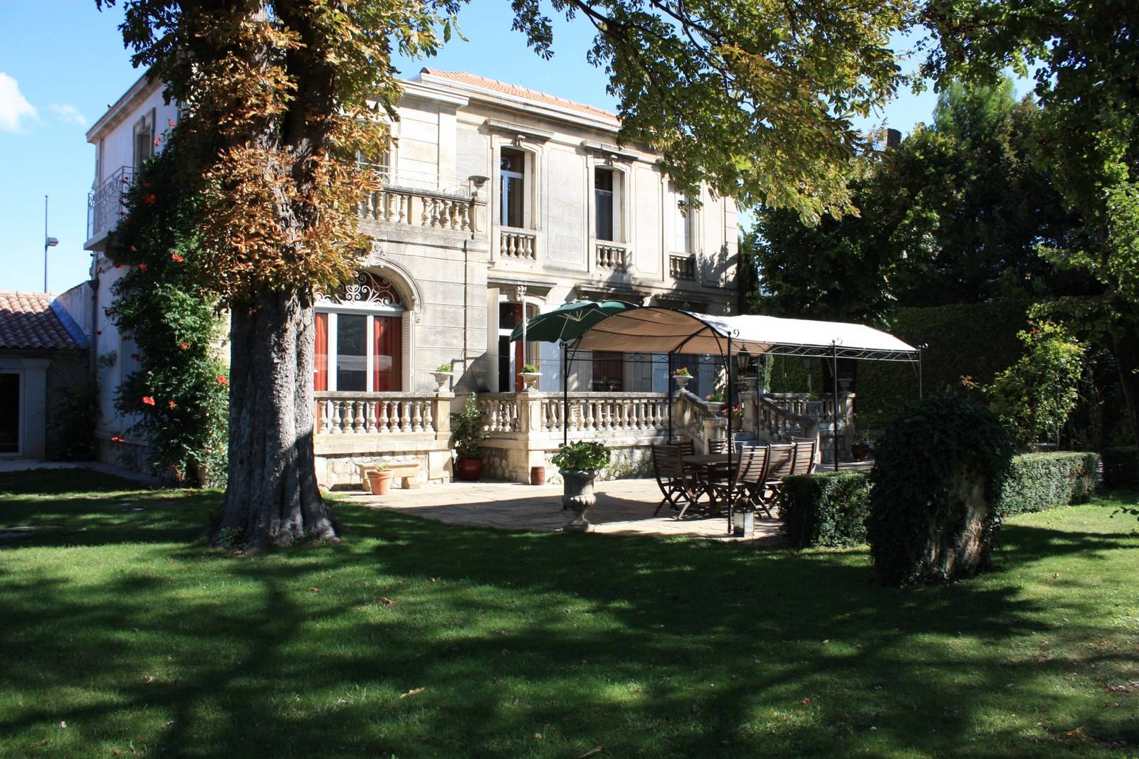 Avignon demeure de charme à la vente