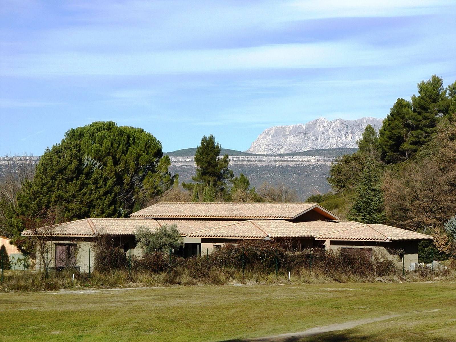 Villa à la vente sur le Golf de la Sainte Victoire