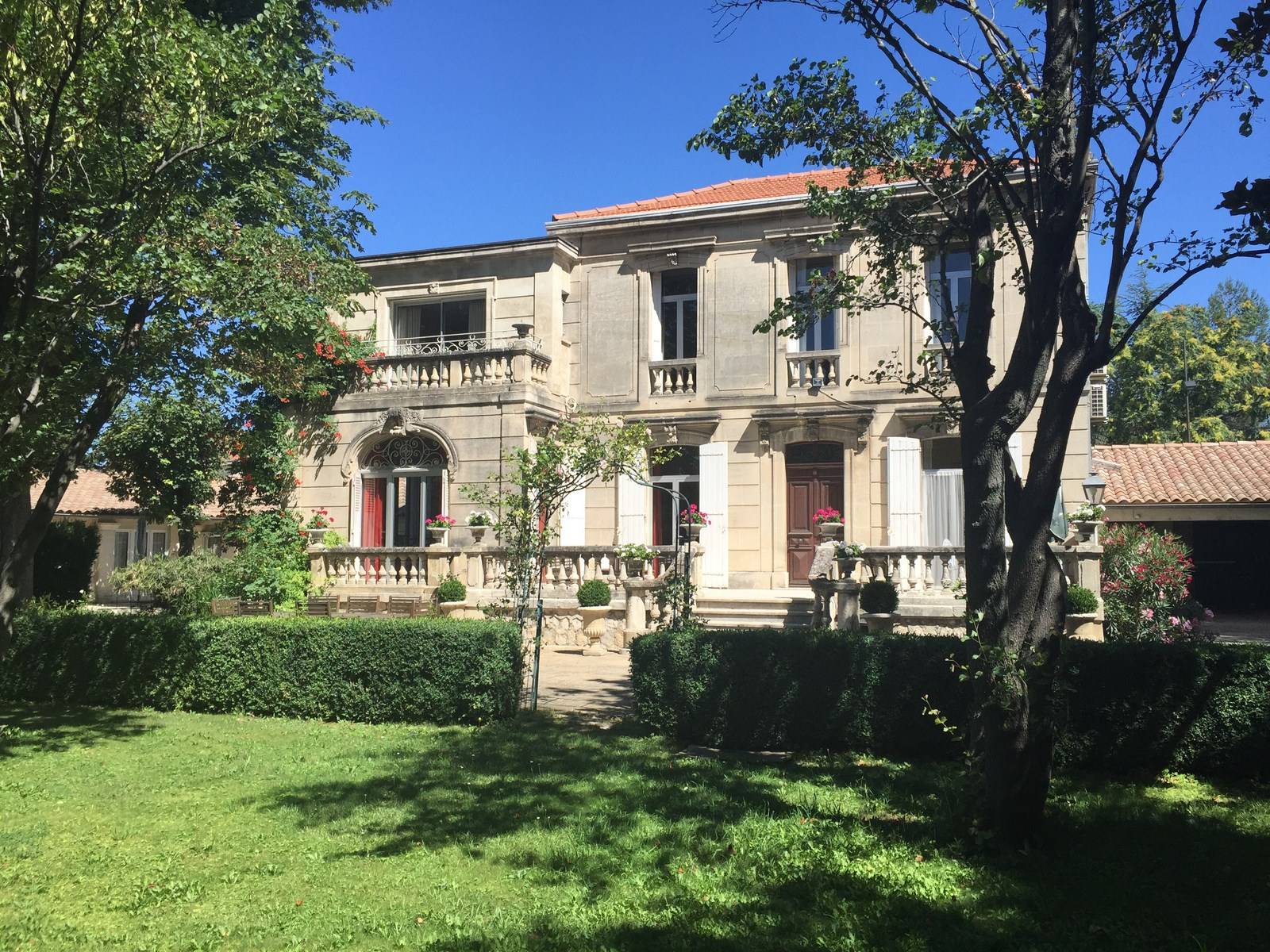 Hotel particulier vendu par l'agence Immobilière du Luberon à Ménerbes