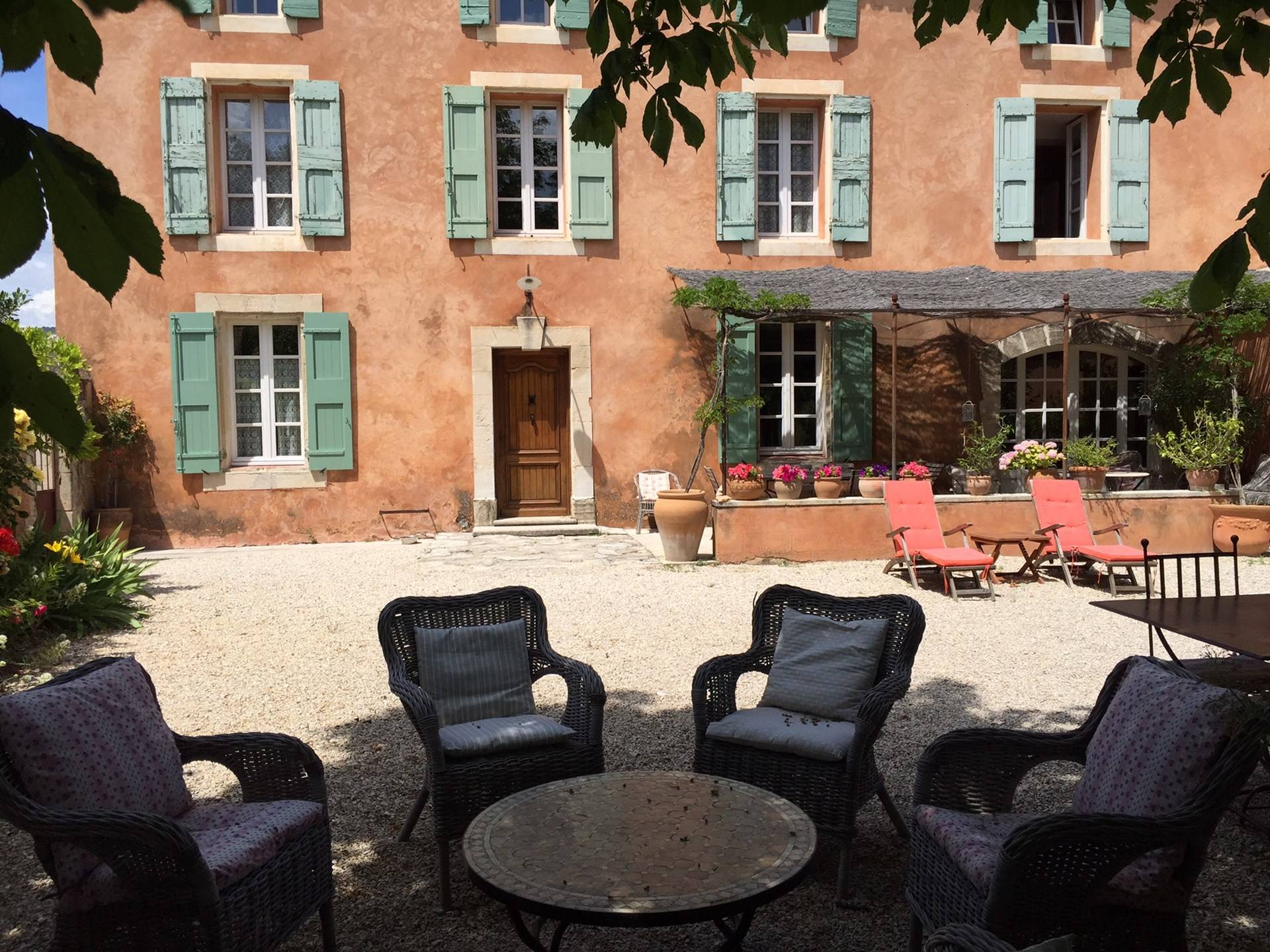 Luberon bastide restaurée à la vente