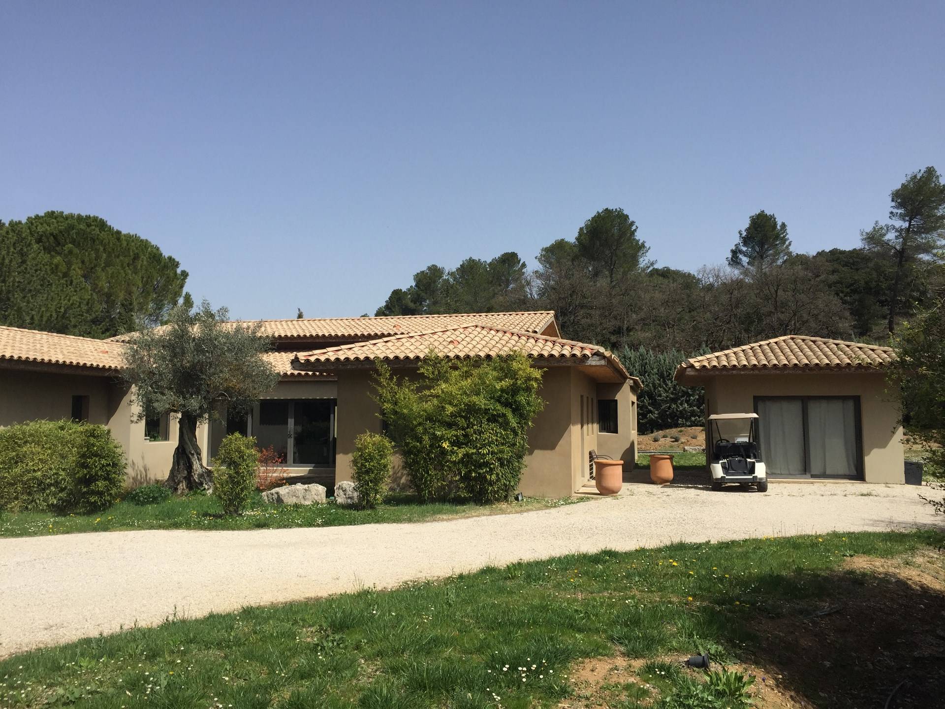 Aix en Provence villa de prestige de plain pied à la vente sur un golf
