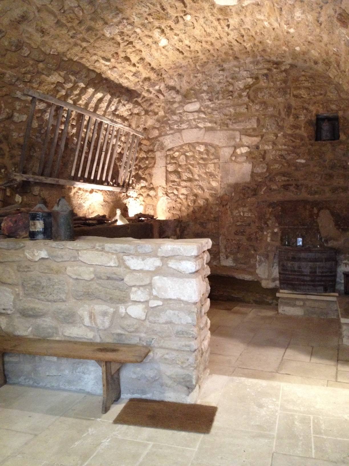 Charme et authenticité dans cette maison à vendre par l'Immobilière du Luberon