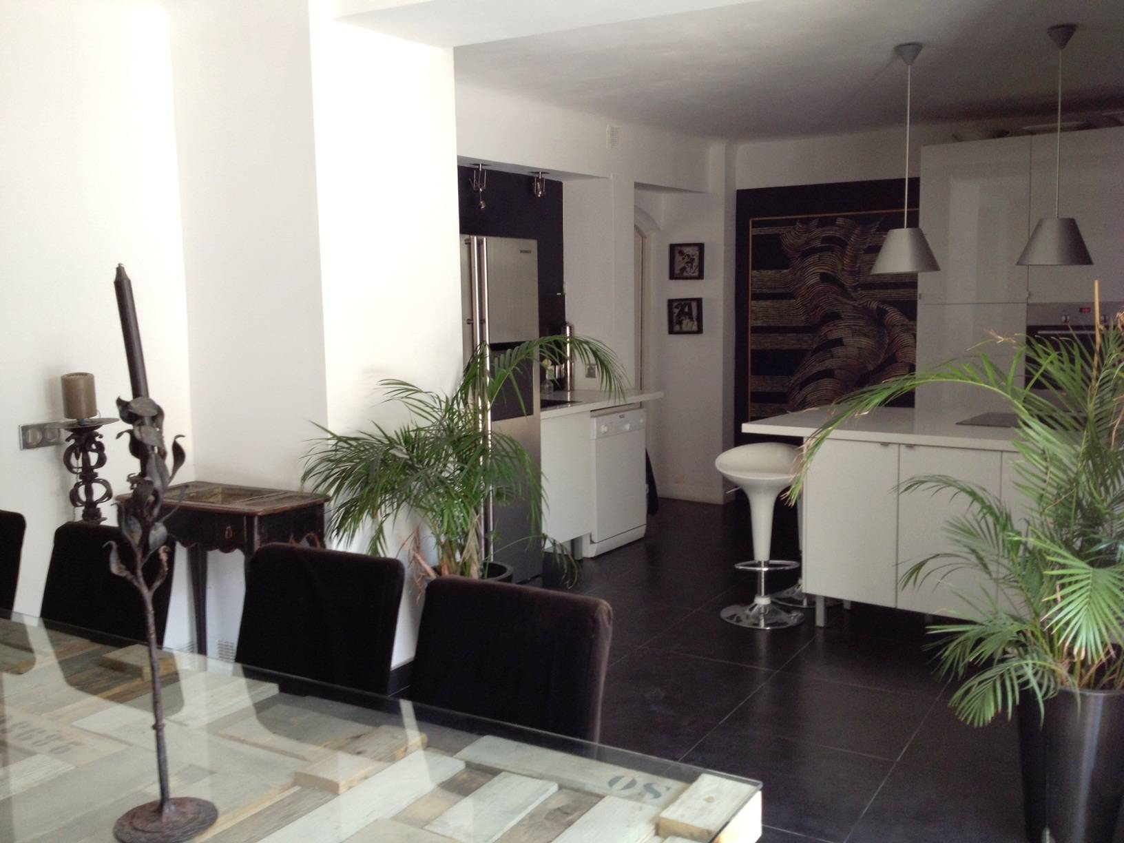 LOFT  L'Isle Sur La Sorgue Centre ville Loft en centre ville avec jardin et piscine