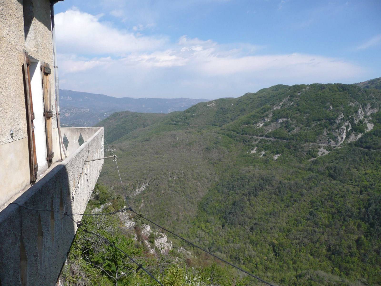 A vendre maison à restaurer dans l'arrière pays Niçois