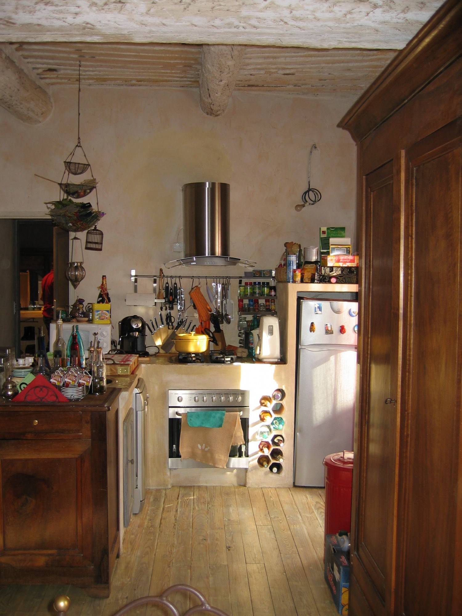 A vendre à Menerbes maison de village divisée en boutique et apppartements