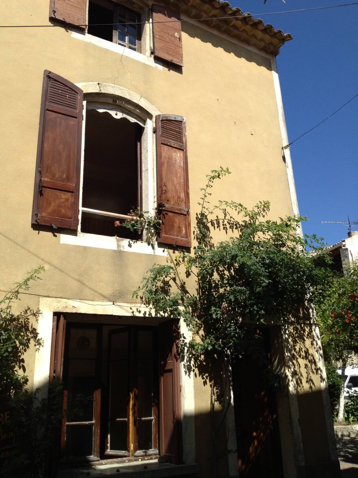 Sud Luberon maison de village à la vente