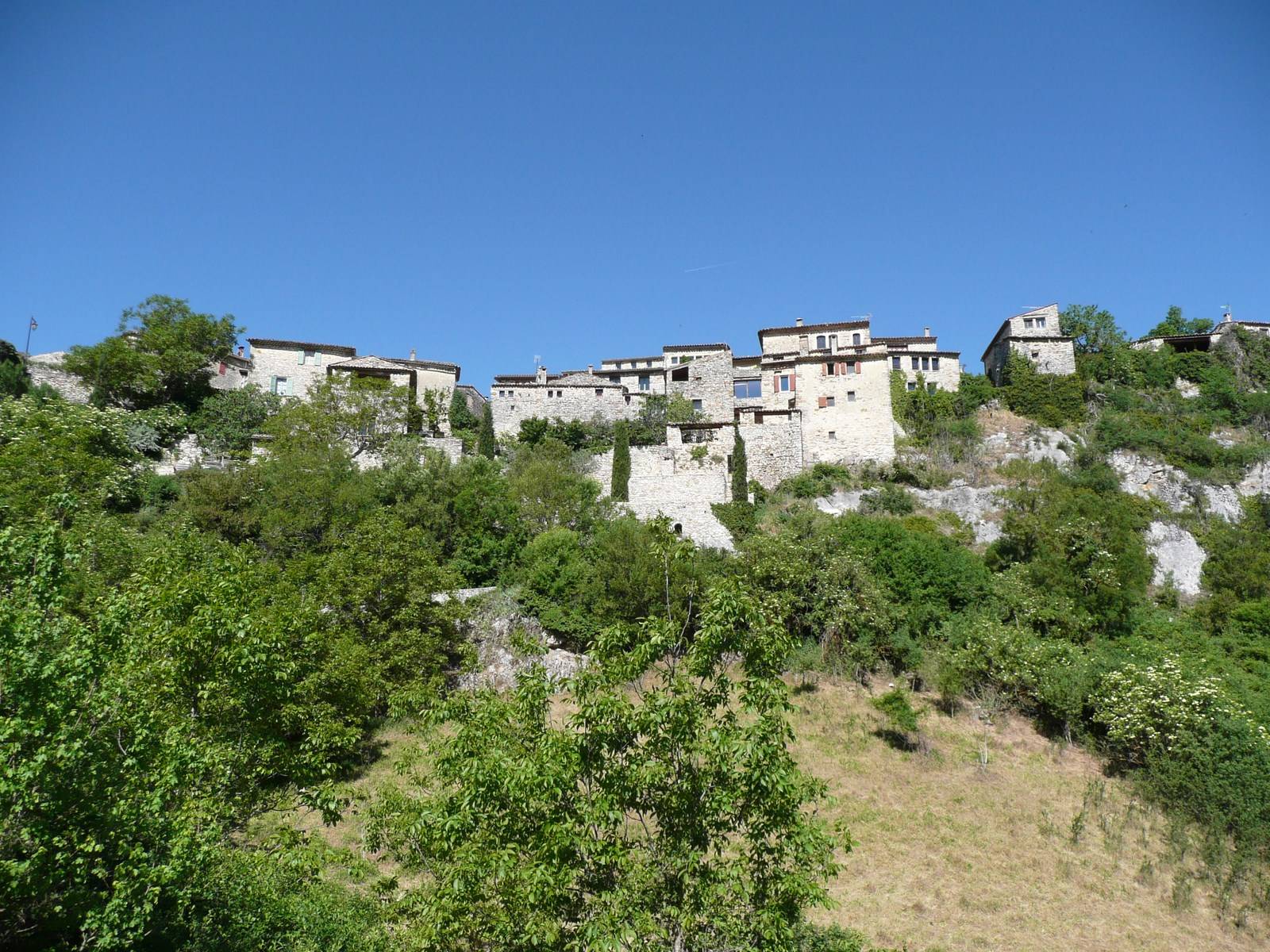 A vendre Maison de village avec jardin et piscine à vendre à Oppédette