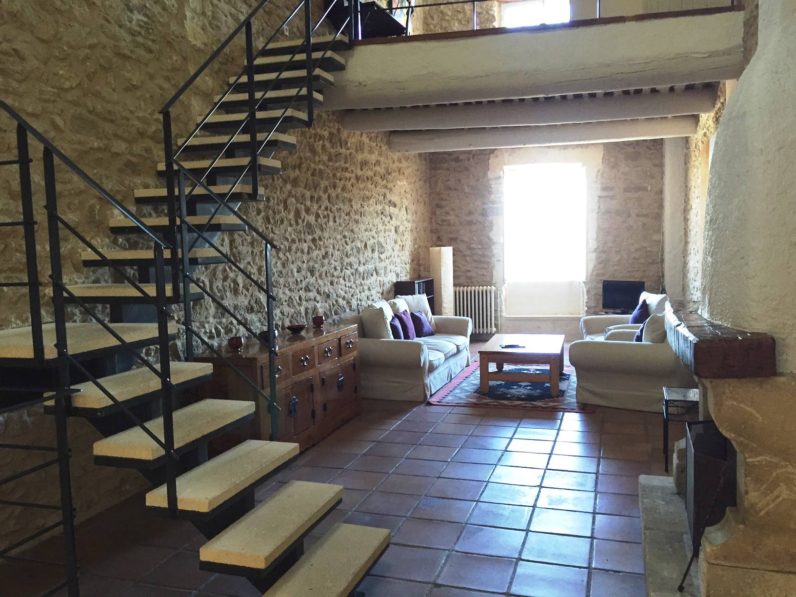 Maison de village entièrement restaurée à vendre à Menerbes