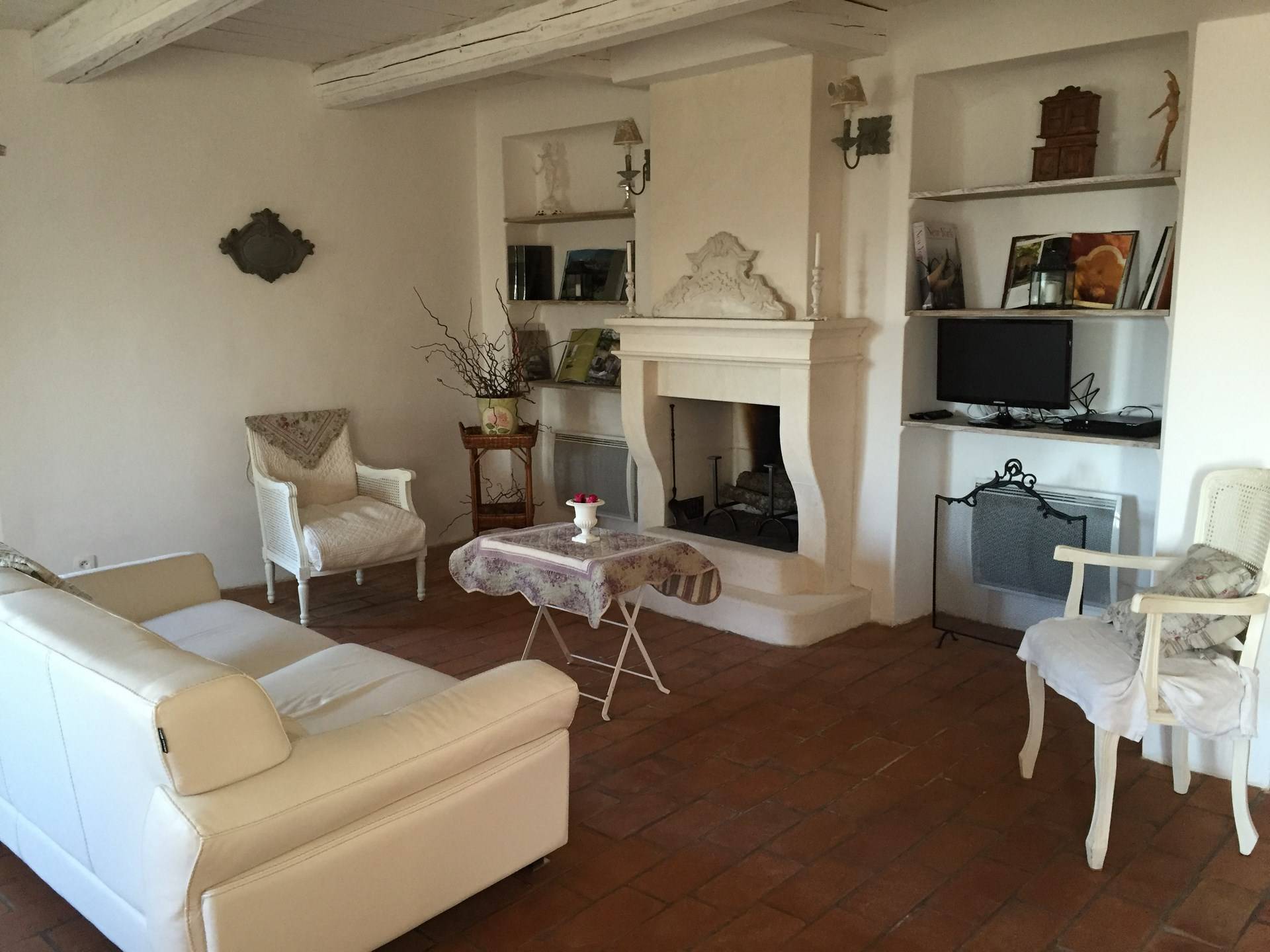 A vendre maison de village avec jardin et piscine près de Forcalquier