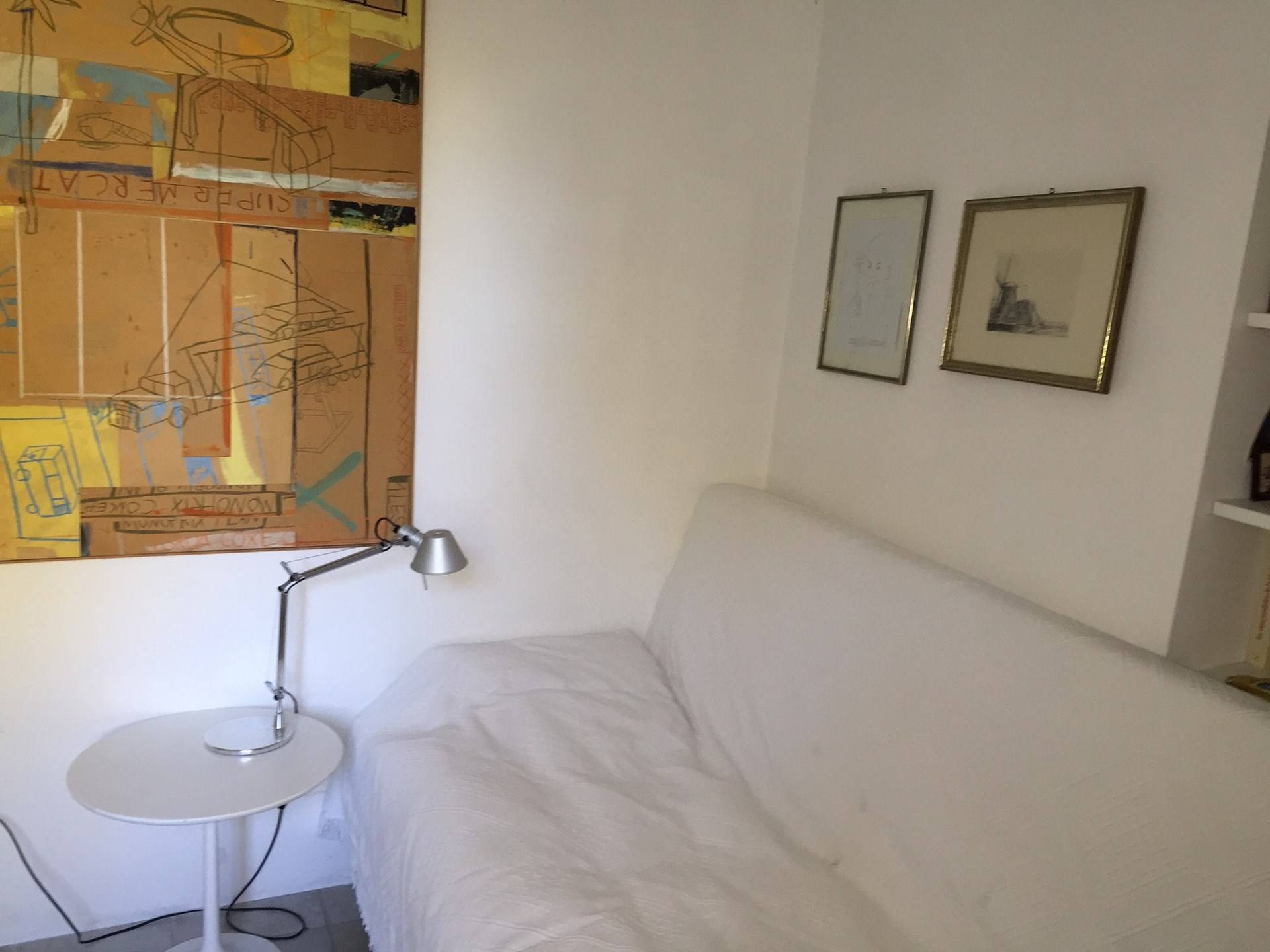 Menerbes à vendre maison de village entièrement rénovée