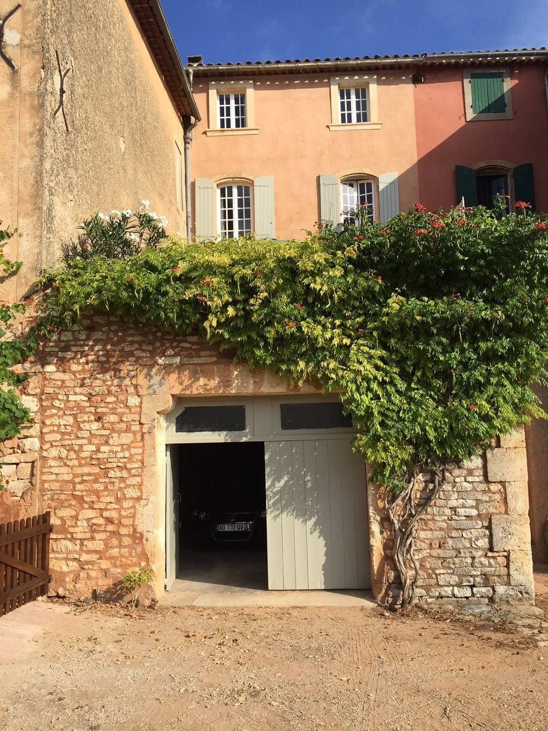Maison de village de caractère en vente à Roussillon