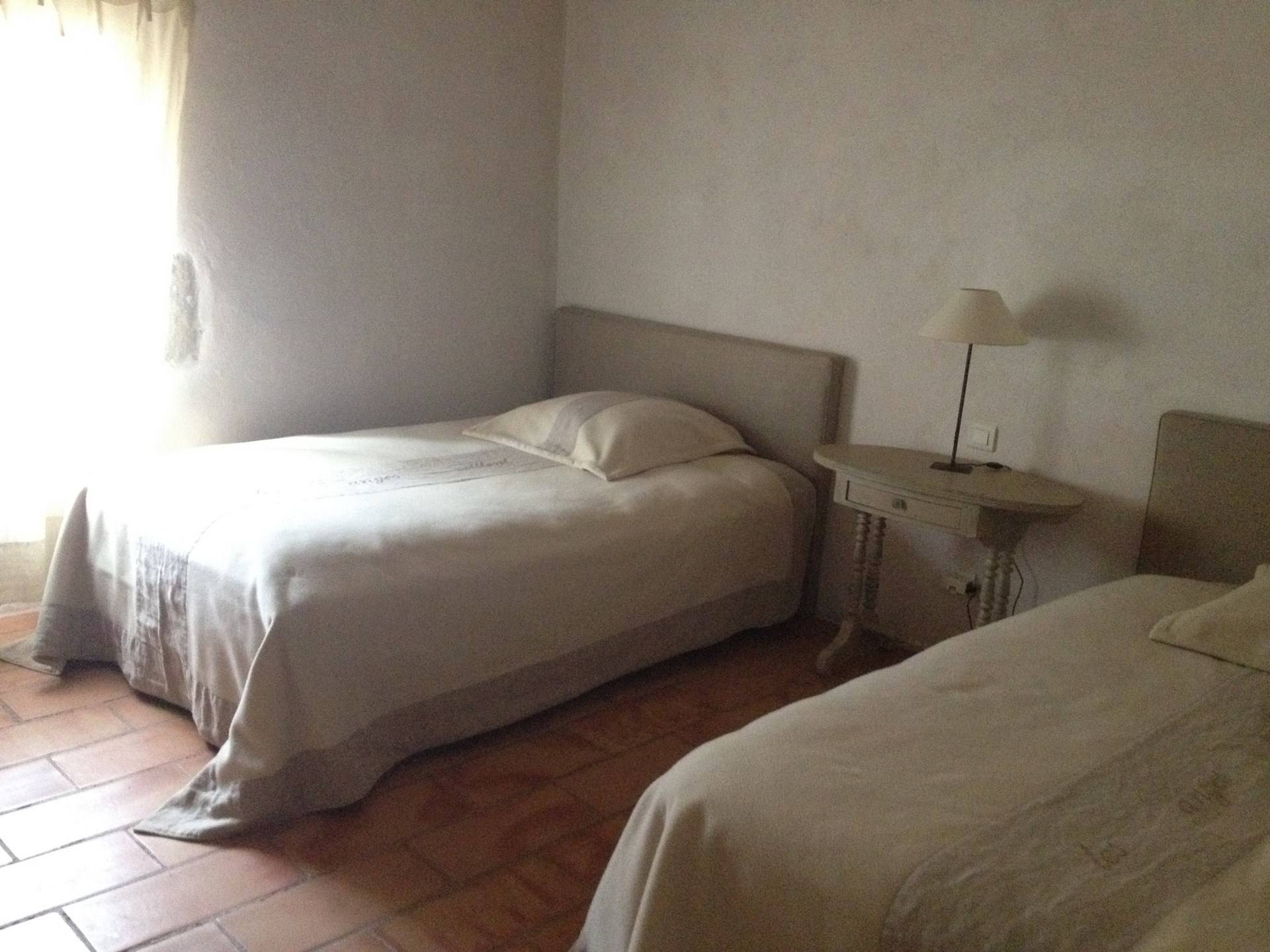 Demeure de village de caractère à vendre à Menerbes avec cour intérieure et terrasses