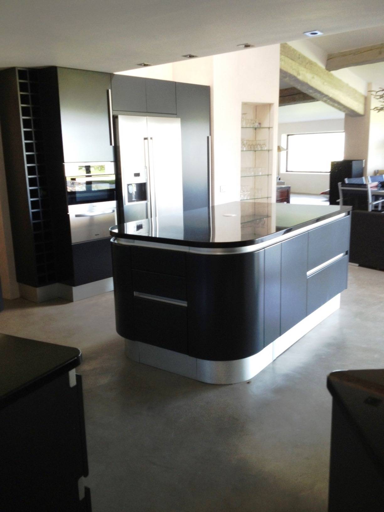 Saignon villa contemporaine à vendre