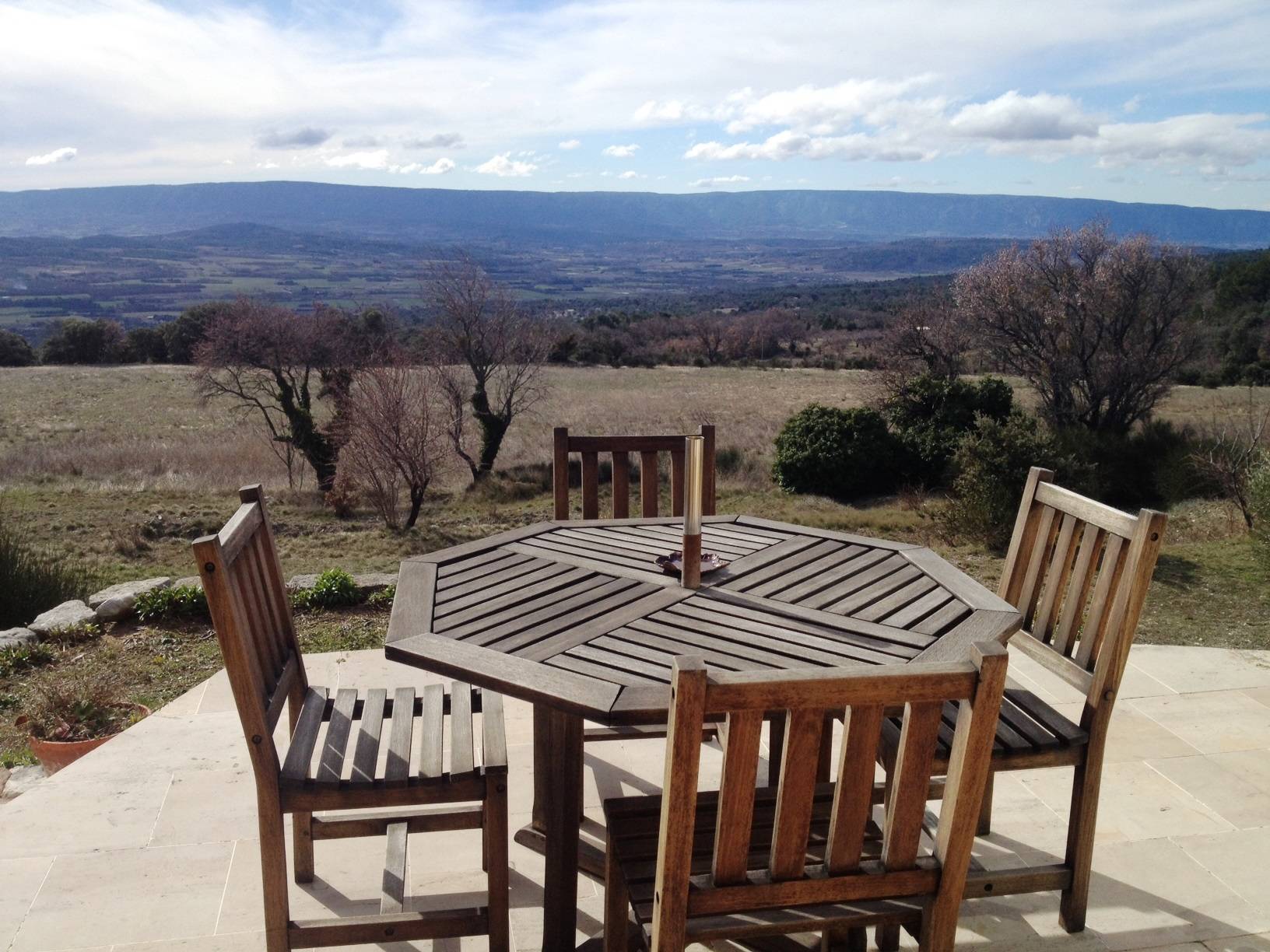 Maison contemporaine à vendre face au Luberon