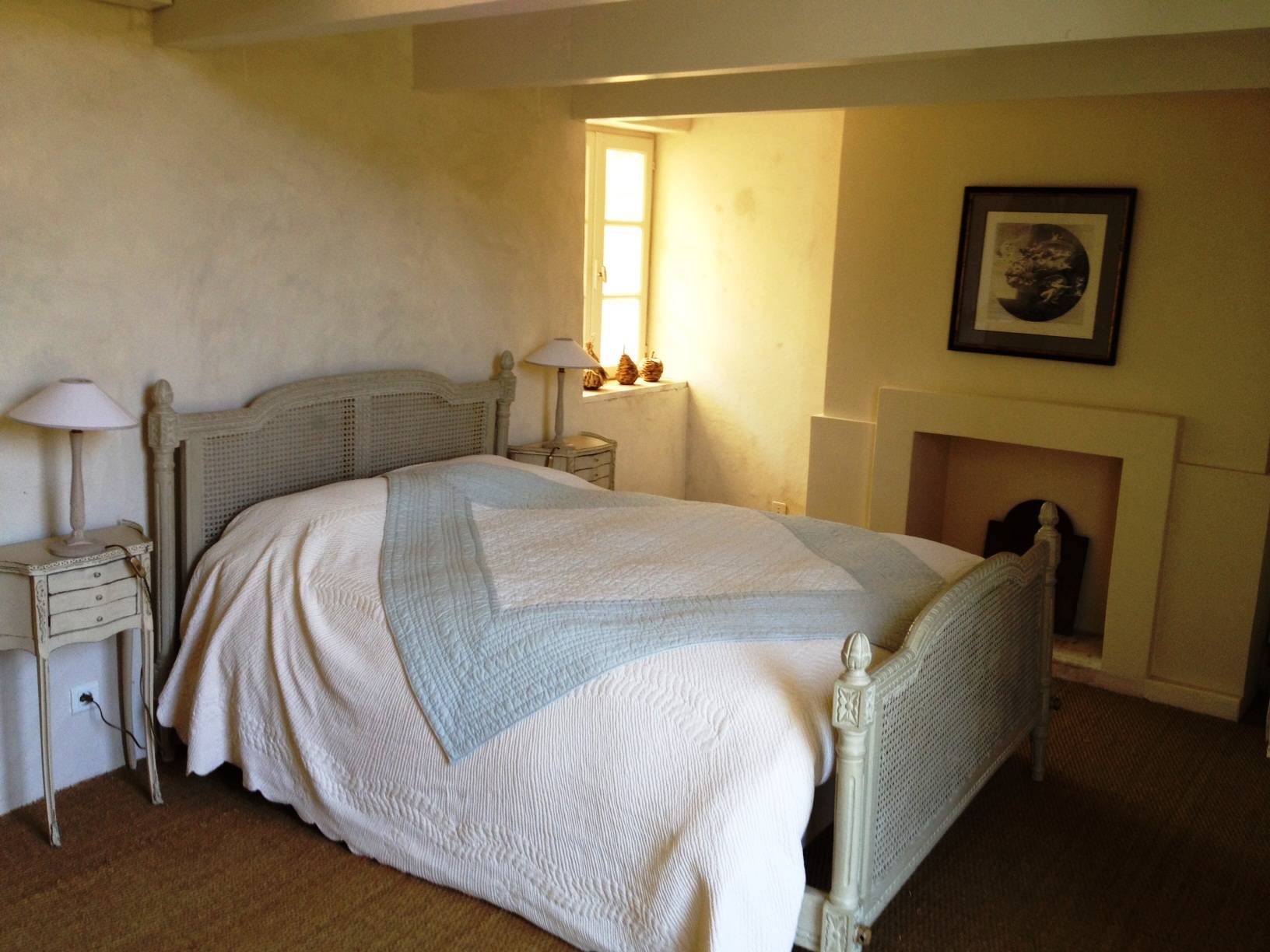 A vendre propriété à Lacoste avec 3 habitations