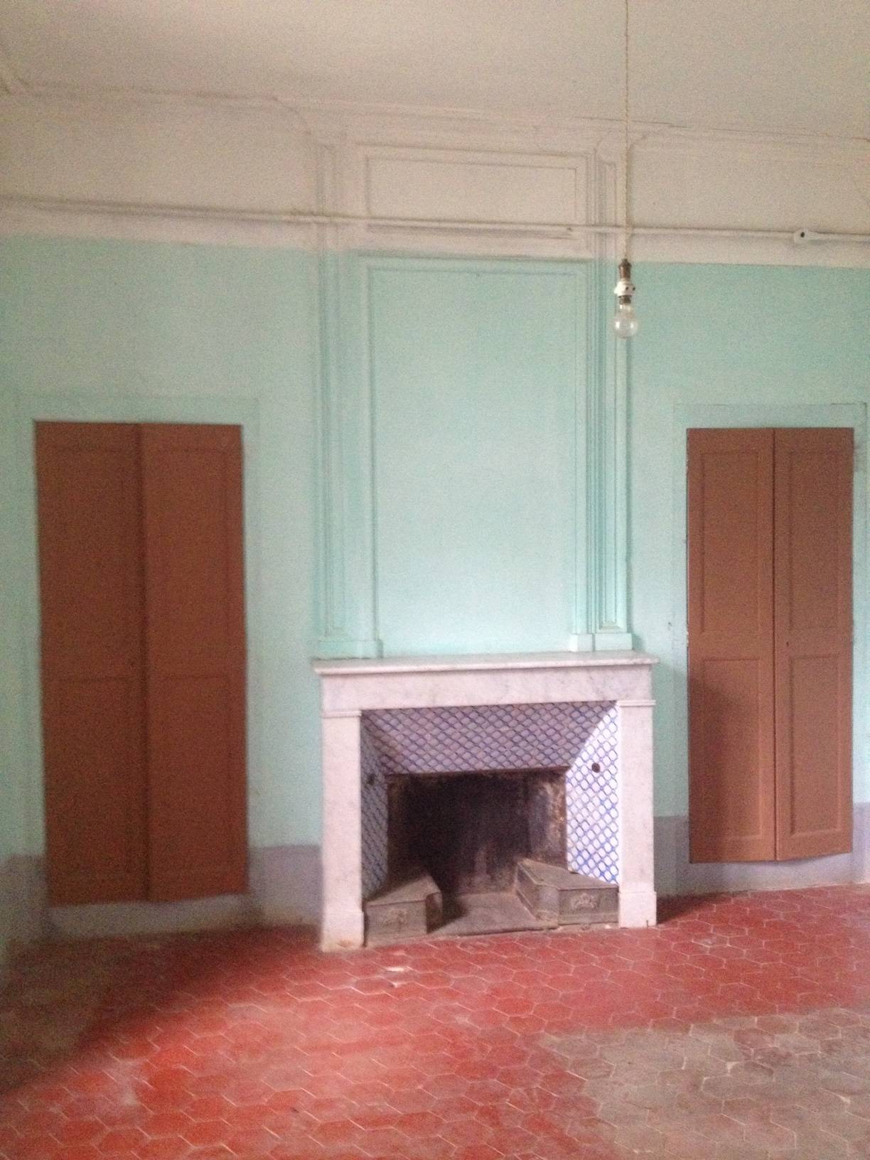 Maison de Maitre à vendre à Gordes avec beaux éléments anciens