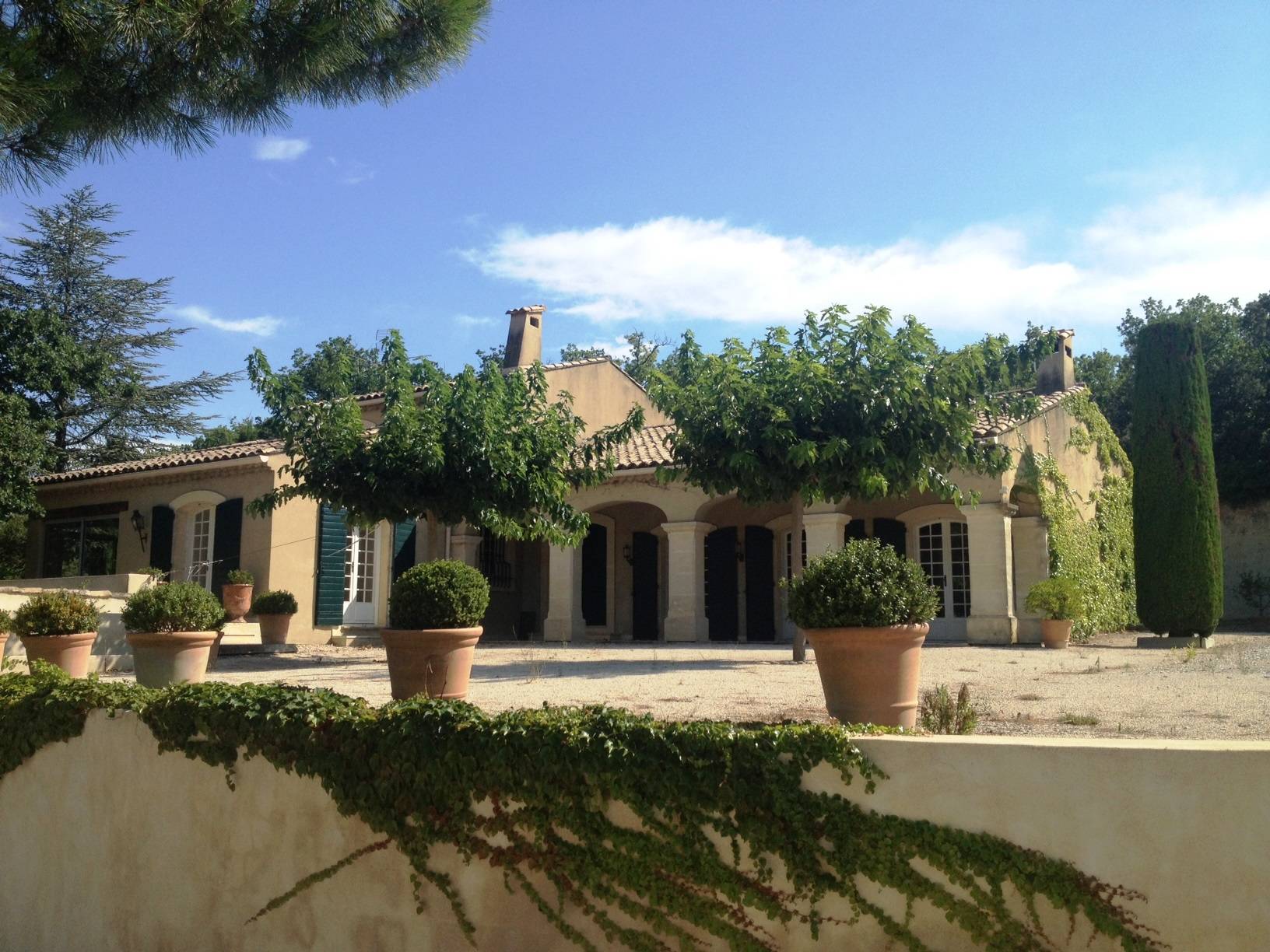 Villa à vendre près d'Avignon avec vue dégagée