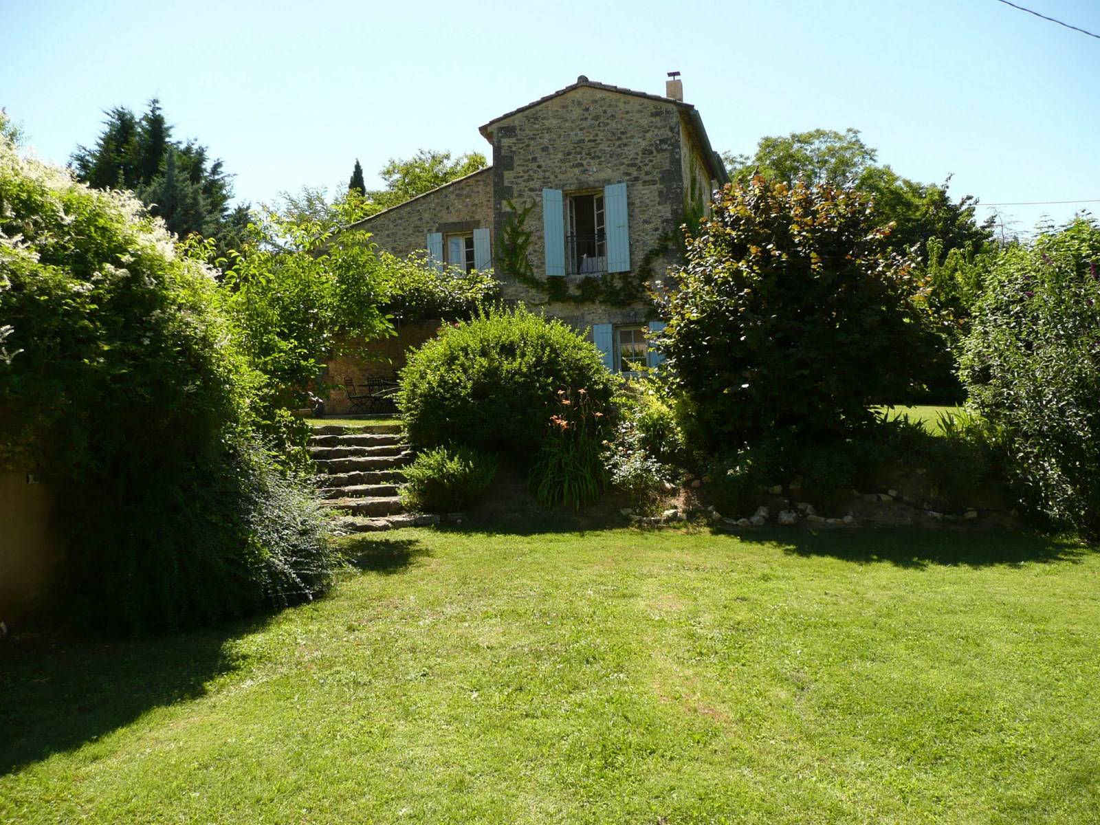 Luberon Mas 18ème et 2 appartements indépendants à vendre