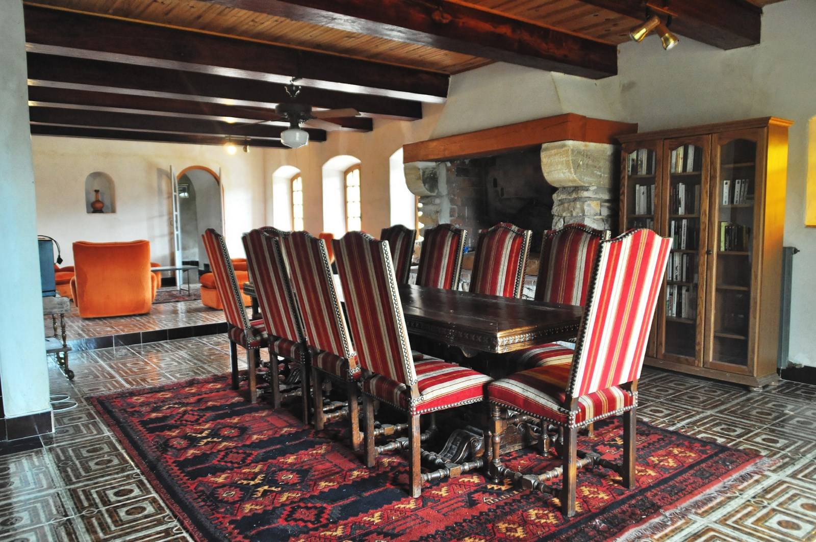 Mas en Pierre à vendre à Sault avec 30 hectares de forêt