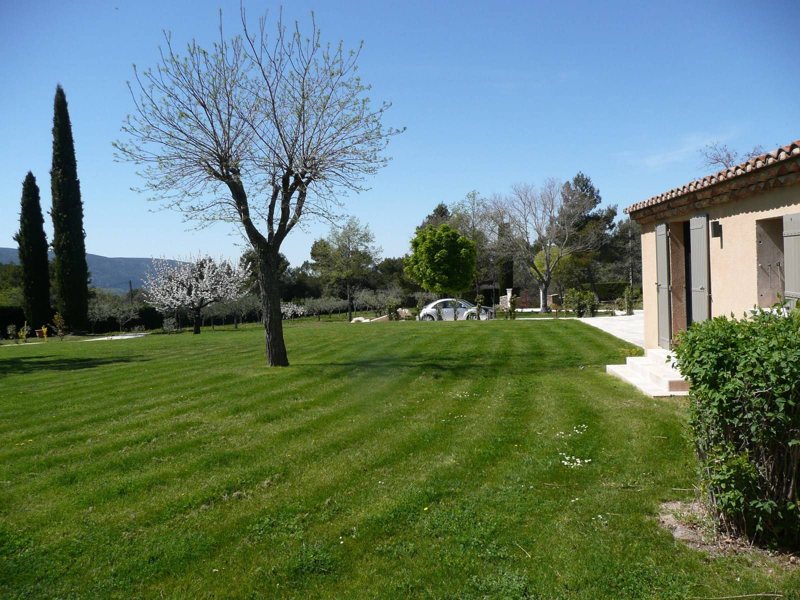 Menerbes maison d'architecte avec vue panoramiqueà vendre en exclusivité par l'agence Immobilière du Luberon