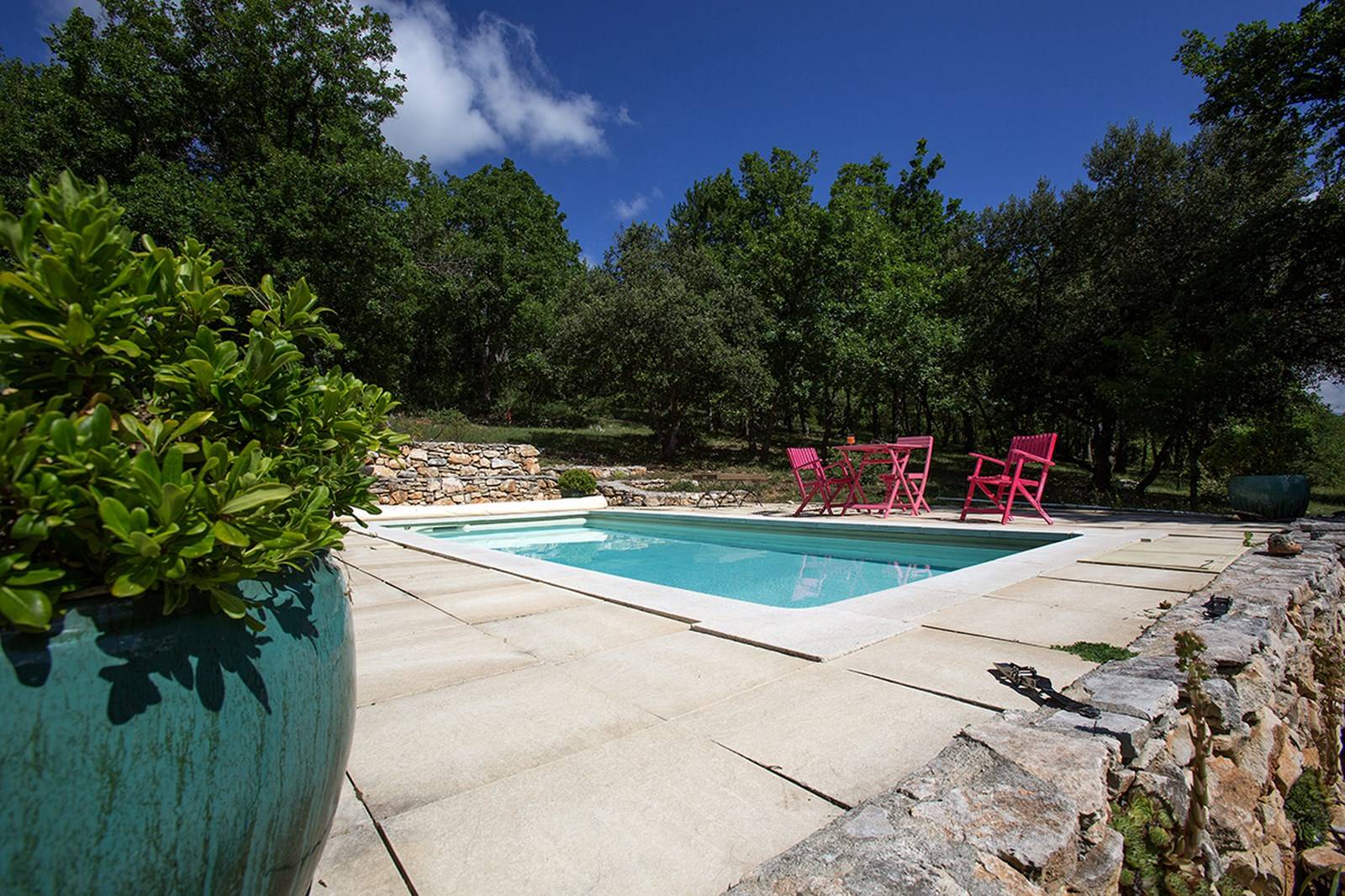 A vendre Bergerie restaurée avec jardin et piscine près de Banon