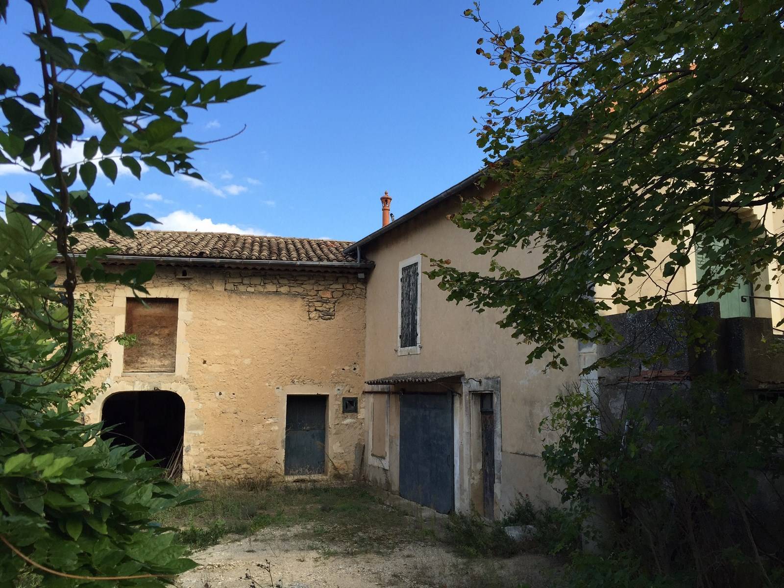 Mas à restaurer à Menerbes