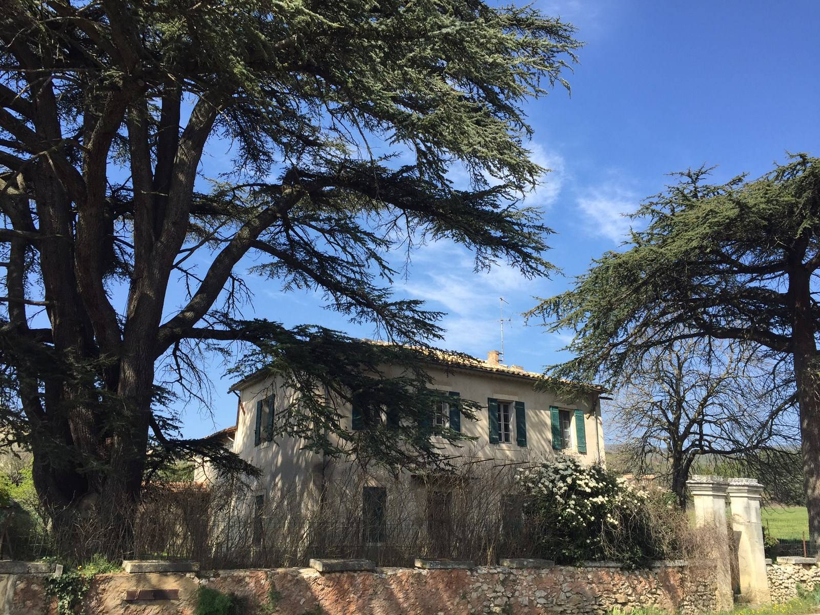 Maison de Maitre à restaurer à la vente près de Gordes