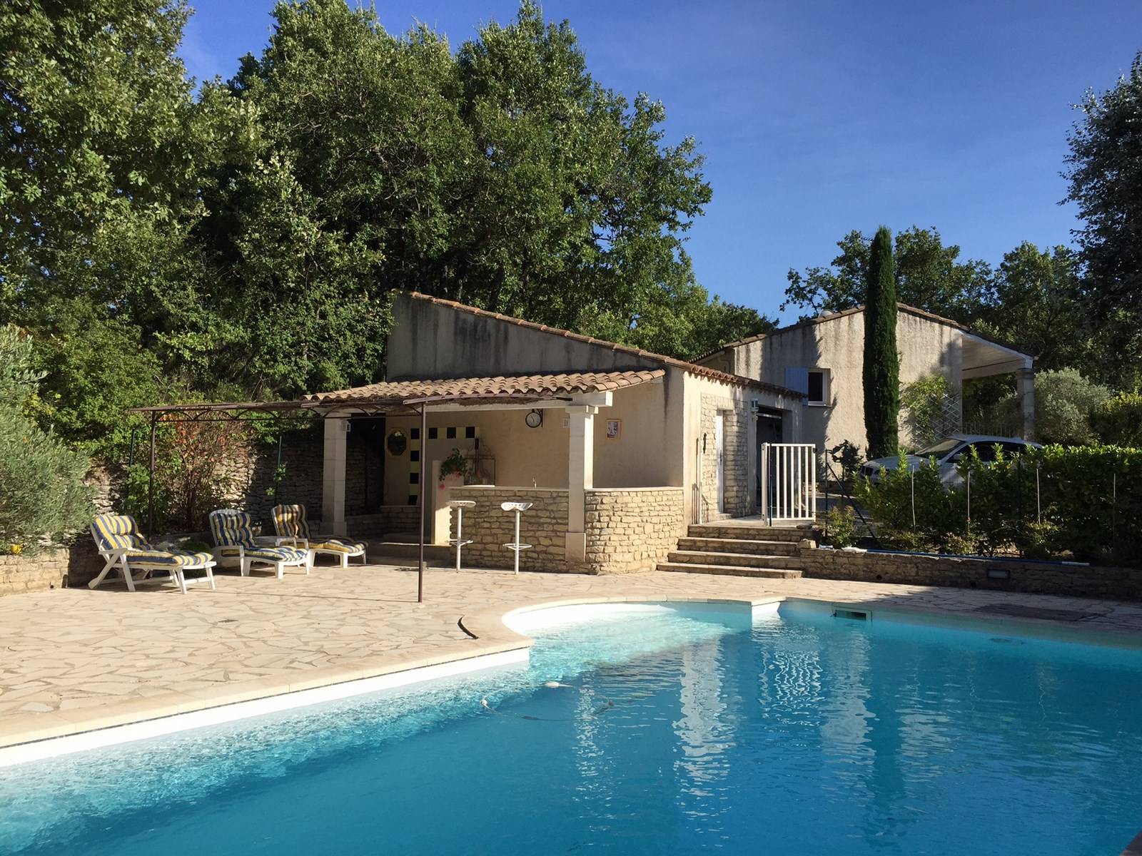 A vendre à Lacoste maison de plain-pied