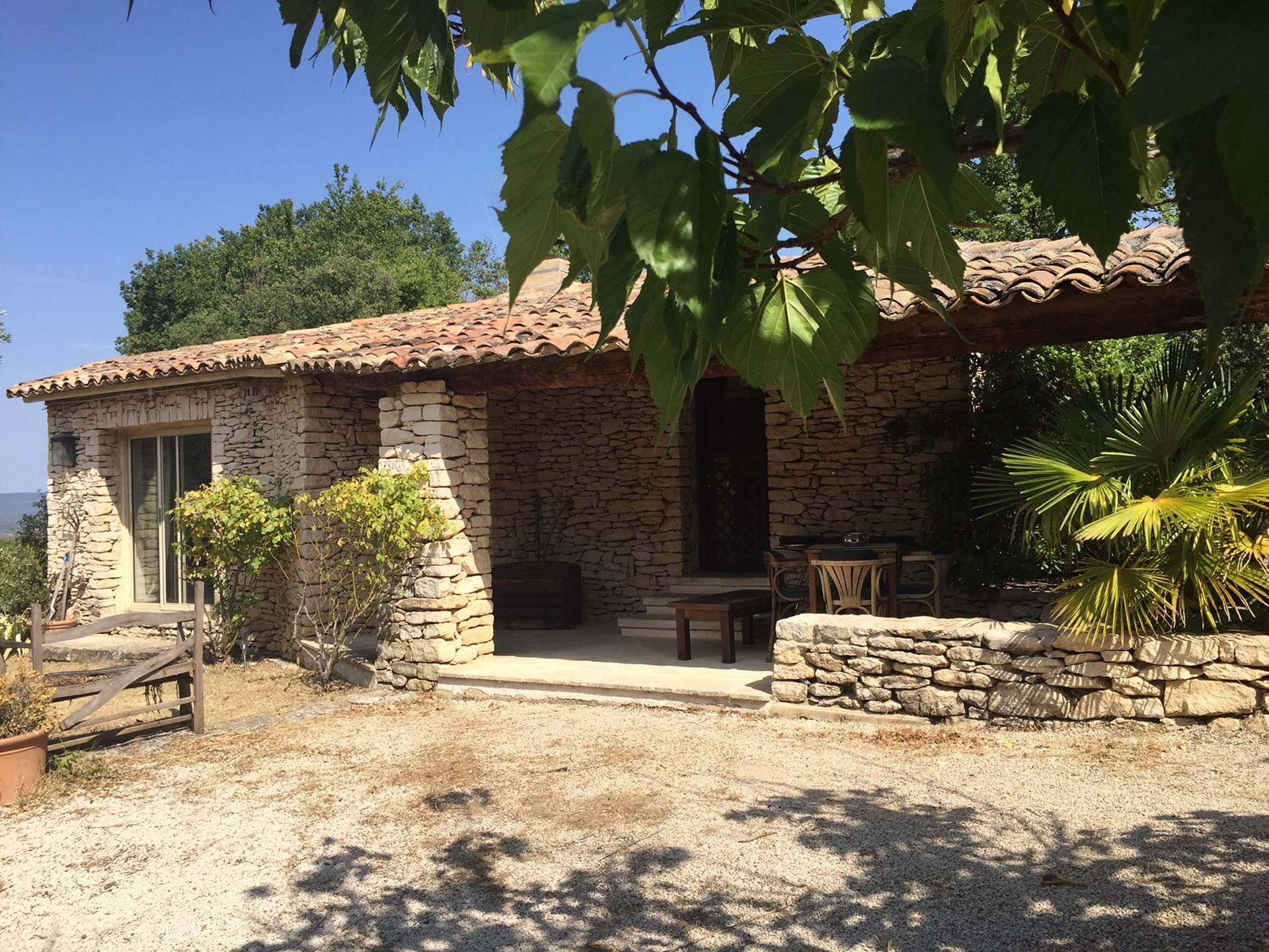 maison de plain pied en pierre à la vente à Menerbes