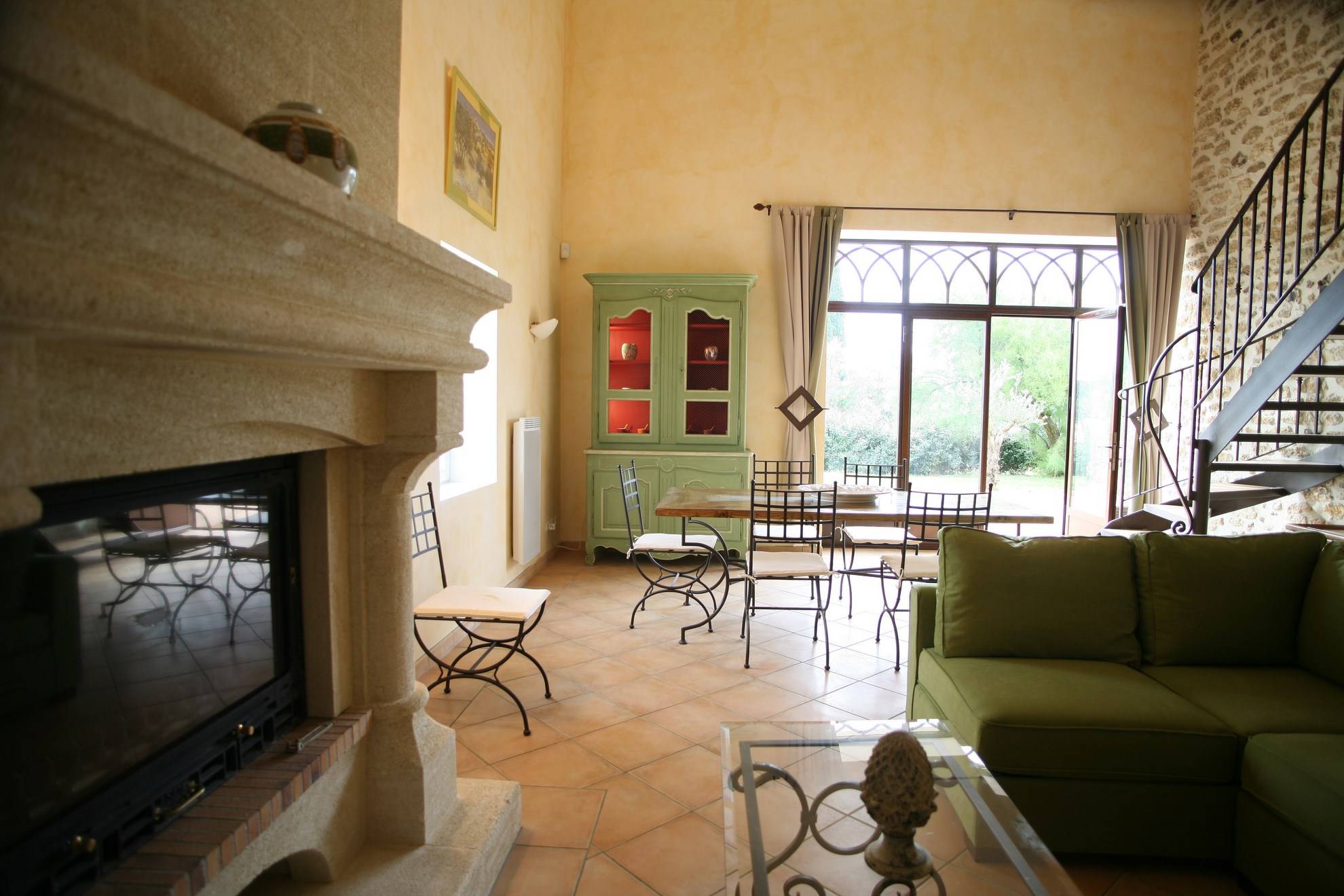 Mas rénové en vente dans le Luberon