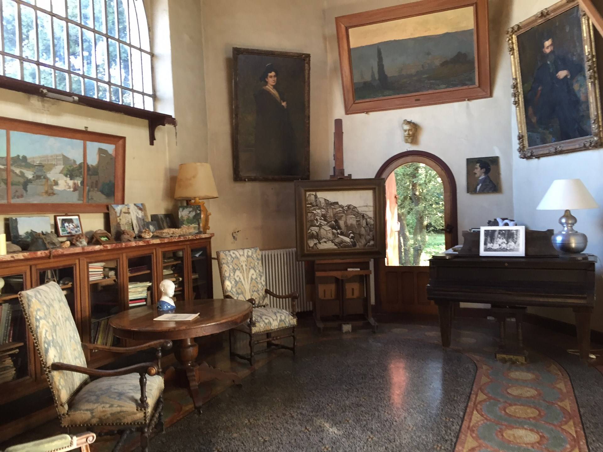 Demeure d'artiste à vendre Villeneuve les Avignon